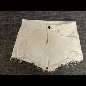 H&M Distressed Cutoff White Denim Jean, size 4